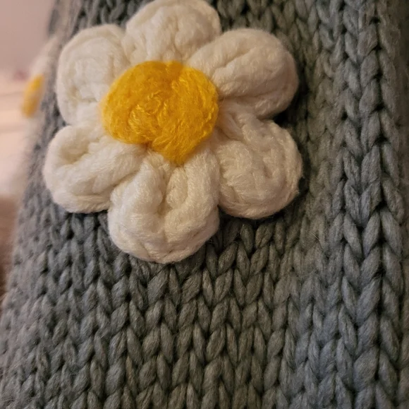 ALTAR'D 3D daisy knit sweater - Picture 5 of 10